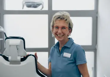 Stephanie Müller-Leidenberger, angestellte Zahnärztin Zahnarztpraxis Wolfbusch