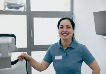 Karima Maoukil, Prophylaxe-Fachkraft Zahnarztpraxis Wolfbusch Stuttgart