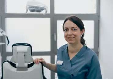 Sarah Lill, angestellte Zahnärztin Zahnarztpraxis Wolfbusch Stuttgart